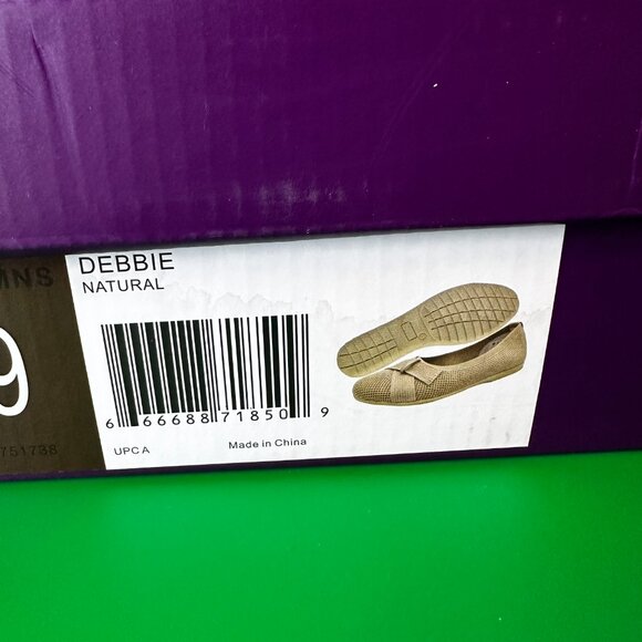 GLORIA VANDERBILT SIZE 9/ DEBBIE/ NATURAL/FLATS LOAFER/ NEW WOMEN'S SHOES - Picture 9 of 10